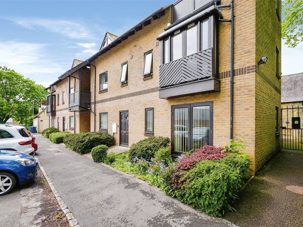 1 bed flat for sale in Old Place Yard, Bicester, Oxfordshire OX26 Zoopla