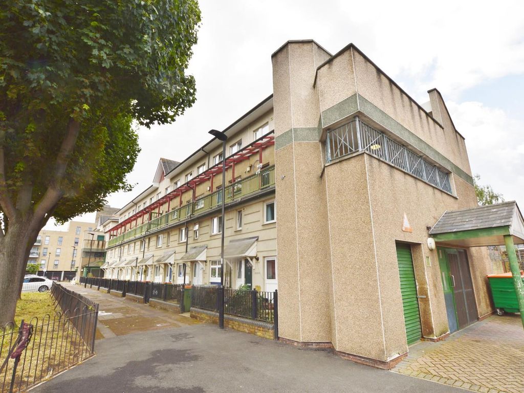 3 bed for sale in Ivy Road, Canning Town, London E16 Zoopla