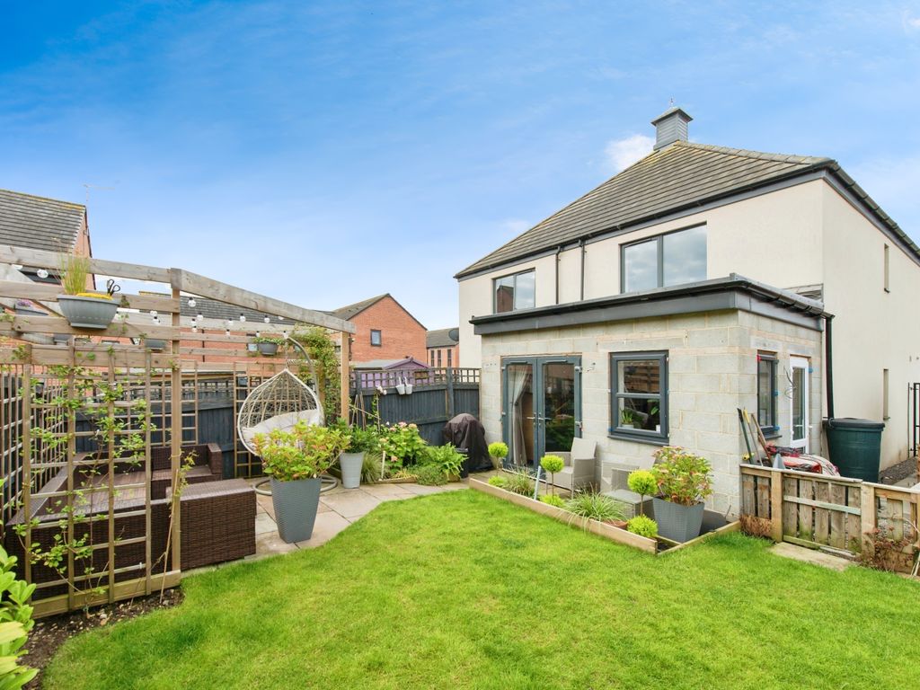 2 bed semidetached house for sale in Fox Lane, Allerton Bywater WF10