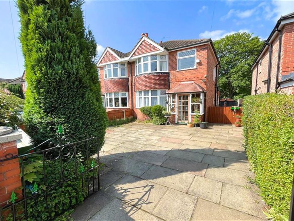 3 bed semidetached house for sale in Conway Road, Sale M33 Zoopla
