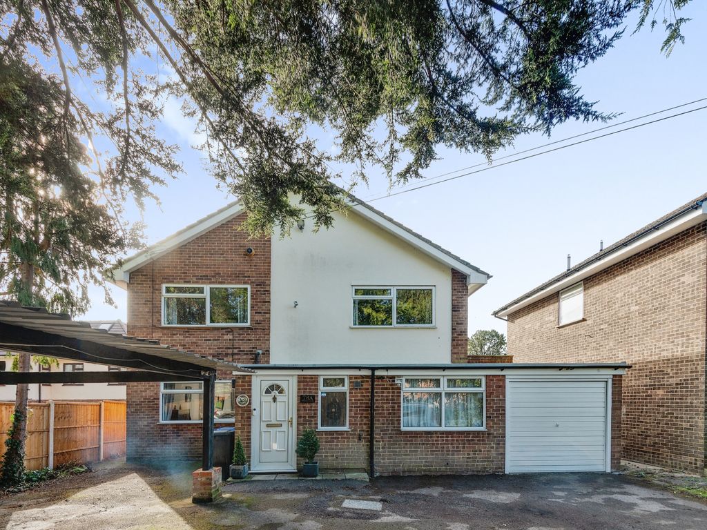 4 bed detached house for sale in Slough Road, Iver SL0 Zoopla