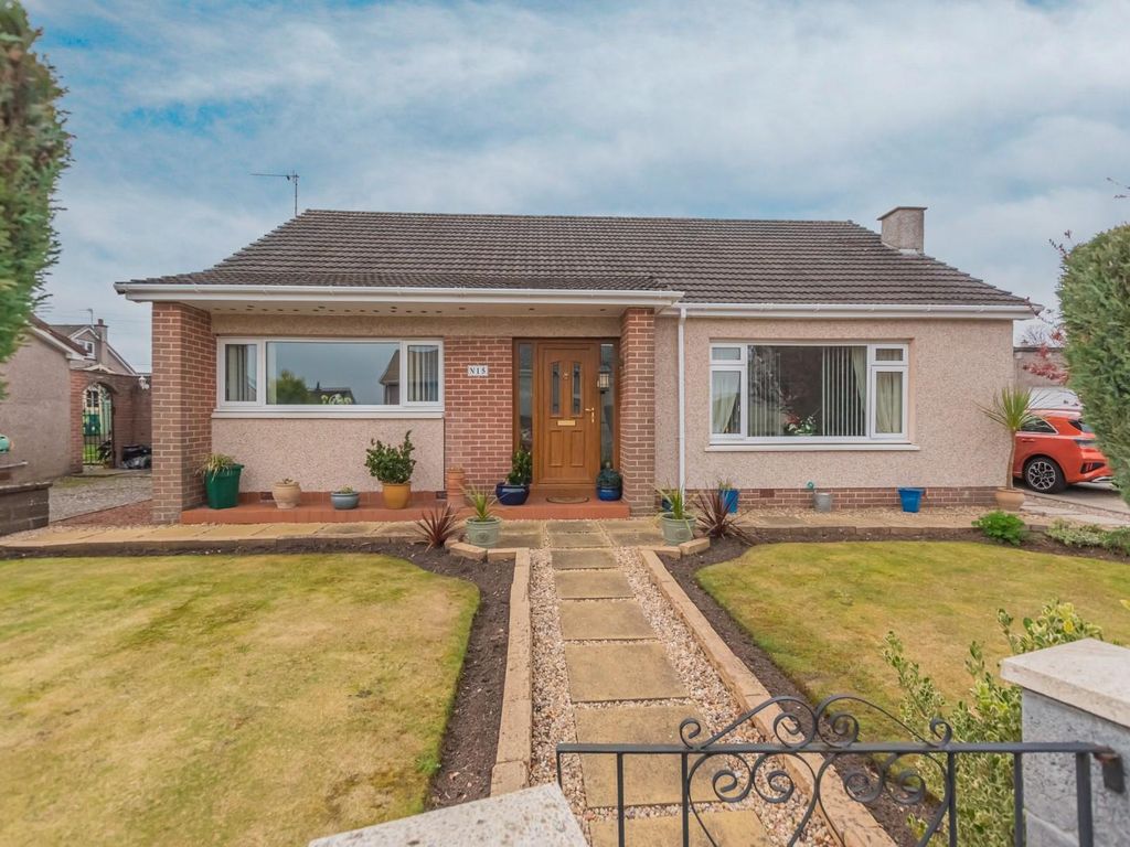 4 bed detached house for sale in Newtonshaw, Sauchie, Alloa FK10 Zoopla