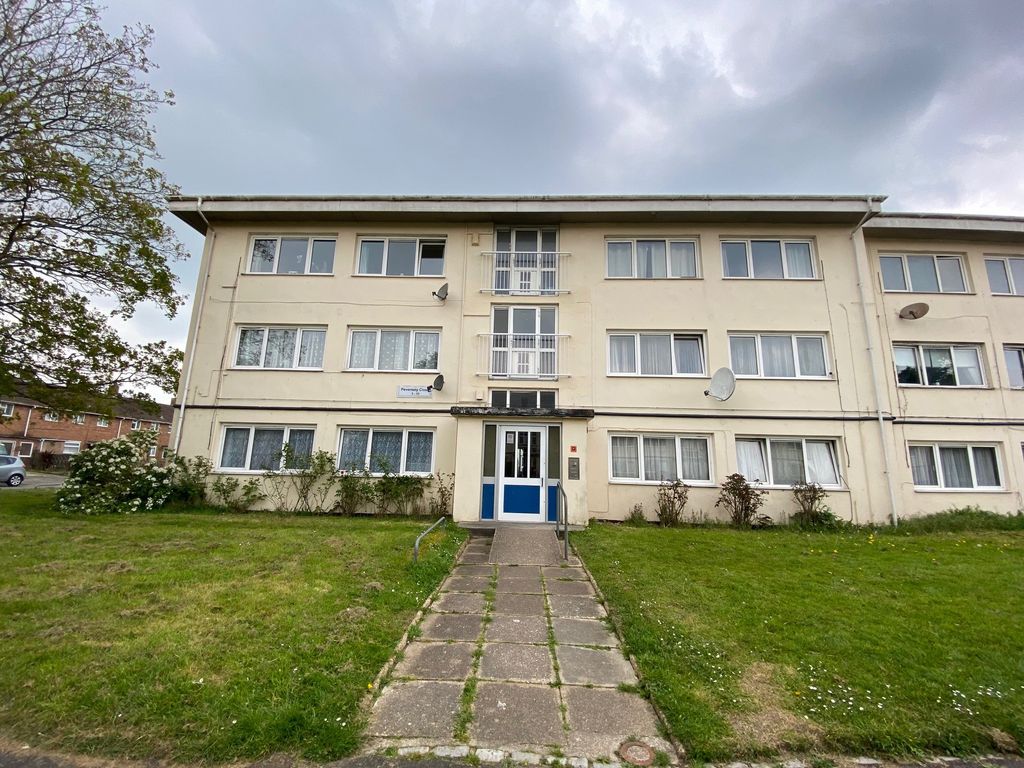 2 bed flat for sale in Pevensey Close, Southampton SO16 Zoopla