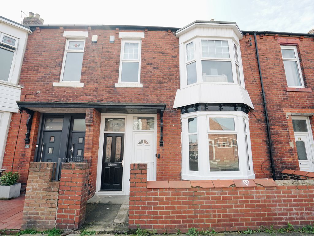 2 bed flat to rent in Talbot Road, South Shields, South Tyneside NE34