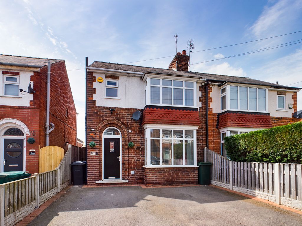 3 bed semidetached house for sale in Wivelsfield Road, Balby