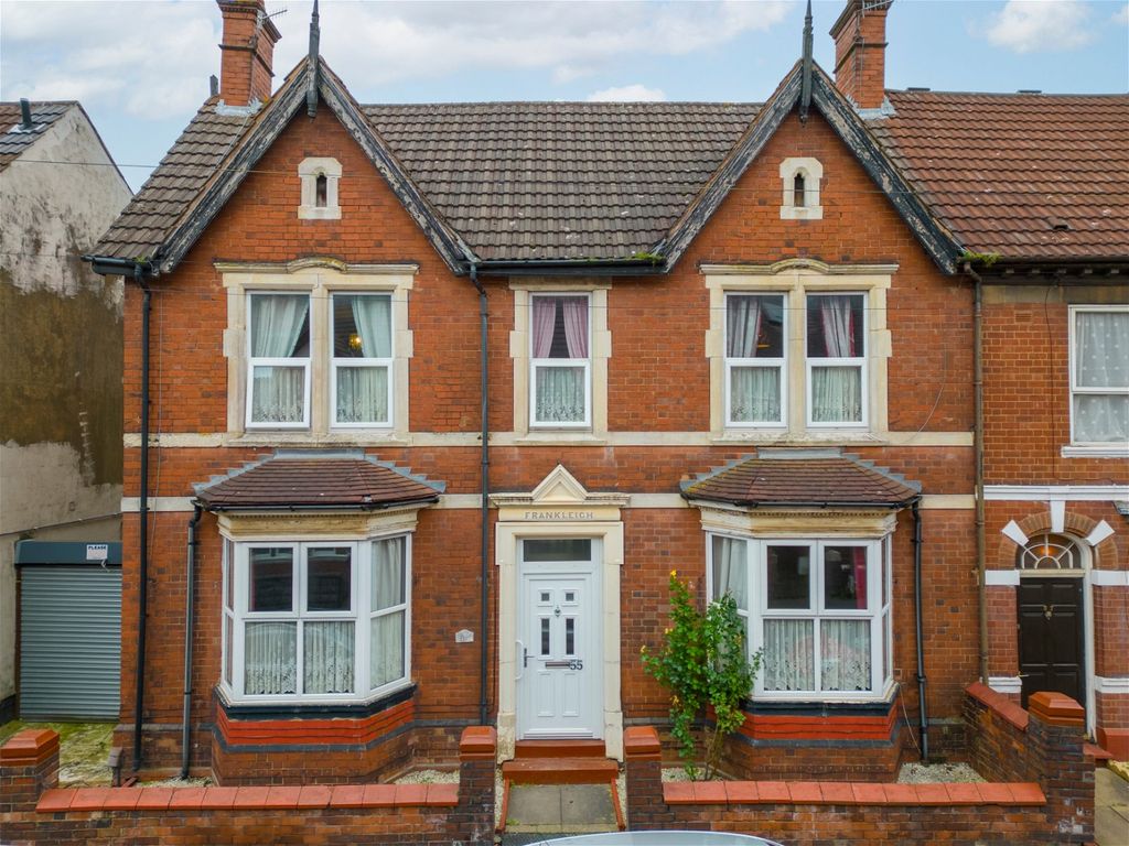 4 bed end terrace house for sale in New Road, Dudley DY2, £200,000 Zoopla