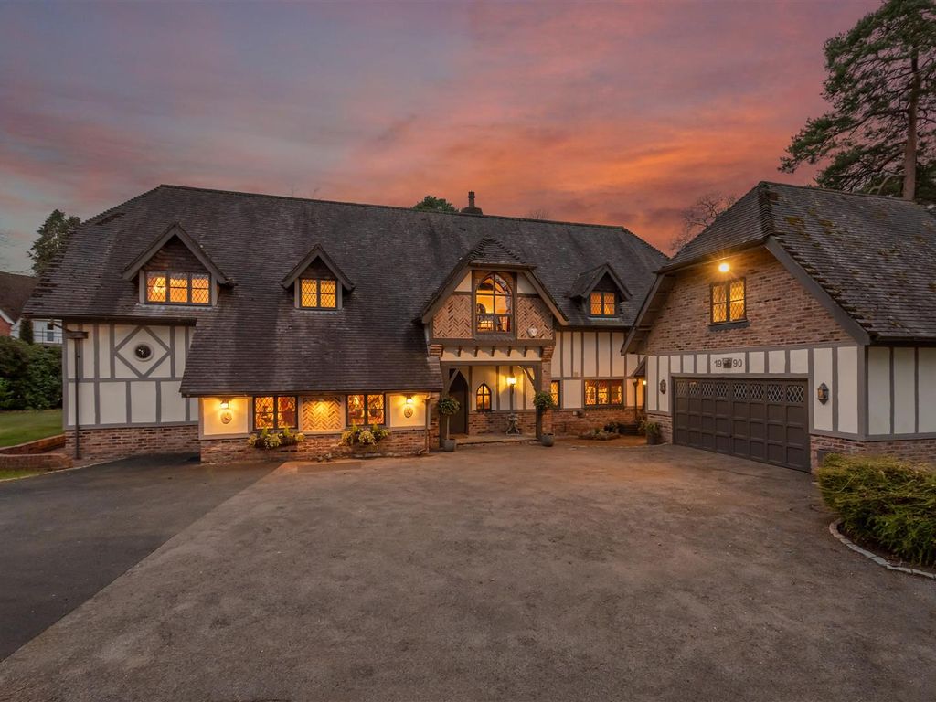 5 bed detached house for sale in Larch Avenue, Sunninghill, Ascot SL5