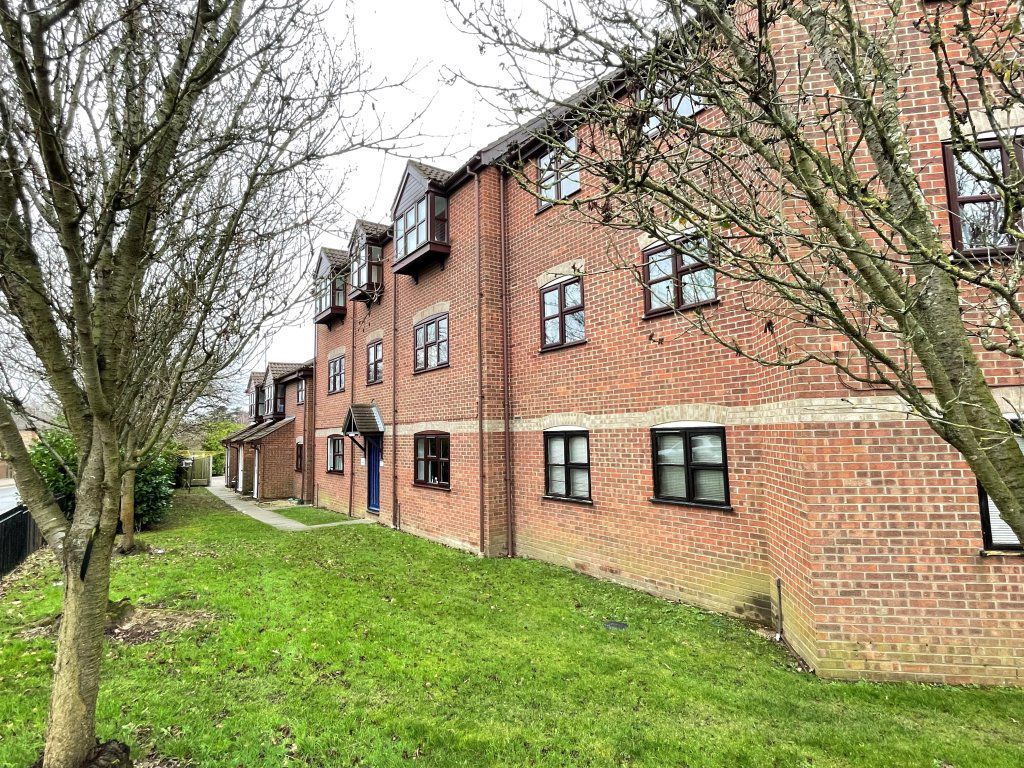 1 bed flat to rent in Enville Way, Highwoods, Colchester CO4, £750 pcm Zoopla
