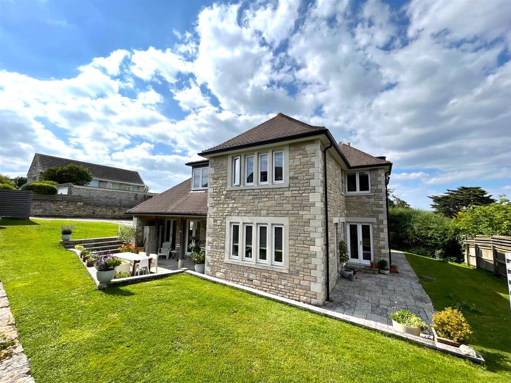 4 bed detached house for sale in Russell Avenue, Swanage BH19, £995,000