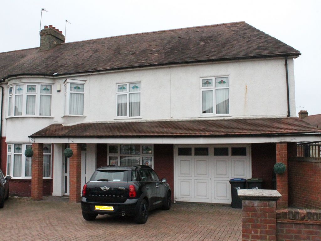 Dorchester Avenue London N13  