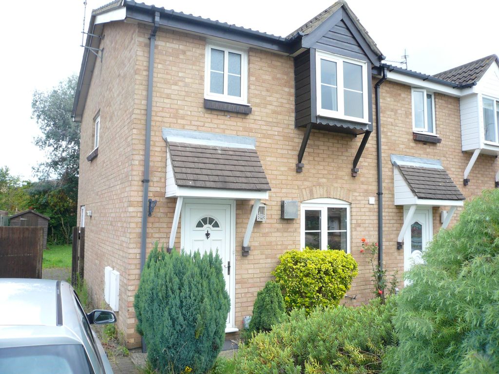 3 bed property to rent in Kinnears Walk, Orton Goldhay, Peterborough