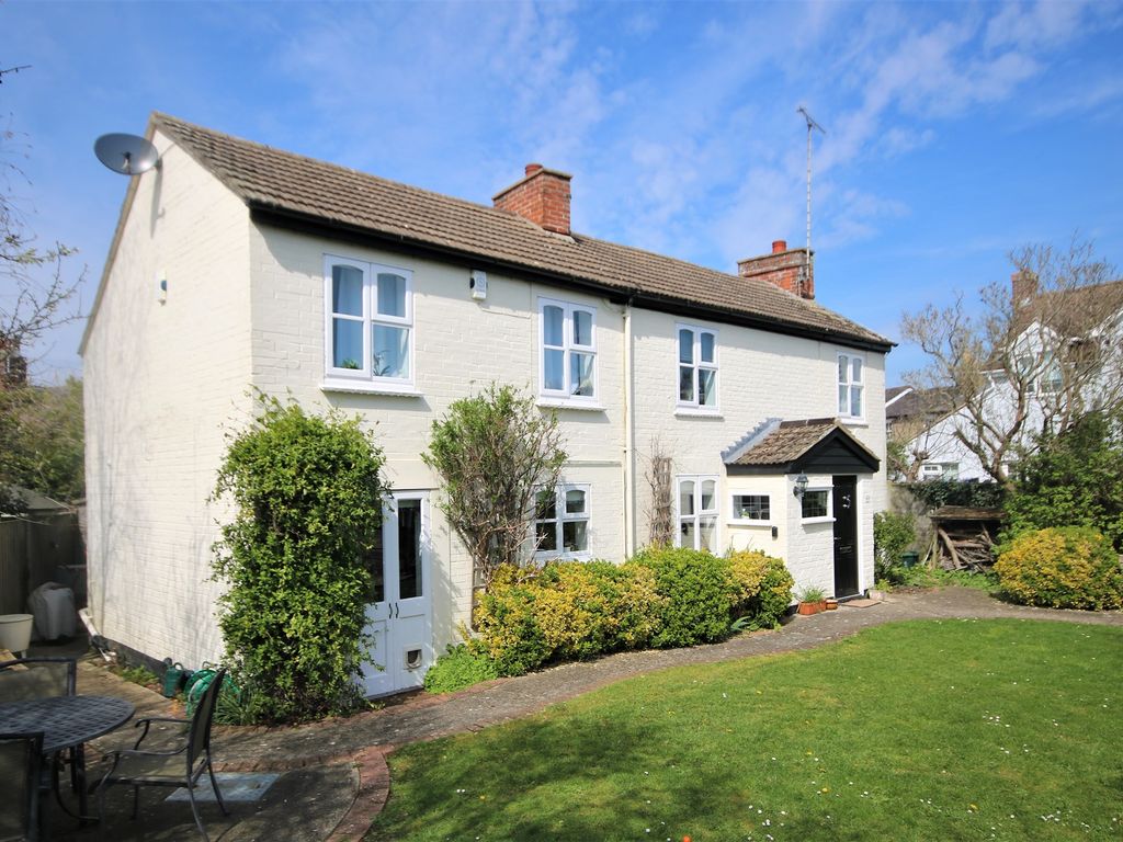 4 bed detached house for sale in Stoneham Street, Coggeshall