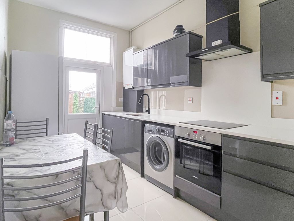 1 bed flat to rent in High Road Leytonstone, London E11 Zoopla