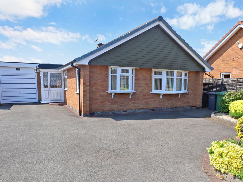 3 bed detached bungalow for sale in Abingdon Way, St Nicolas Park