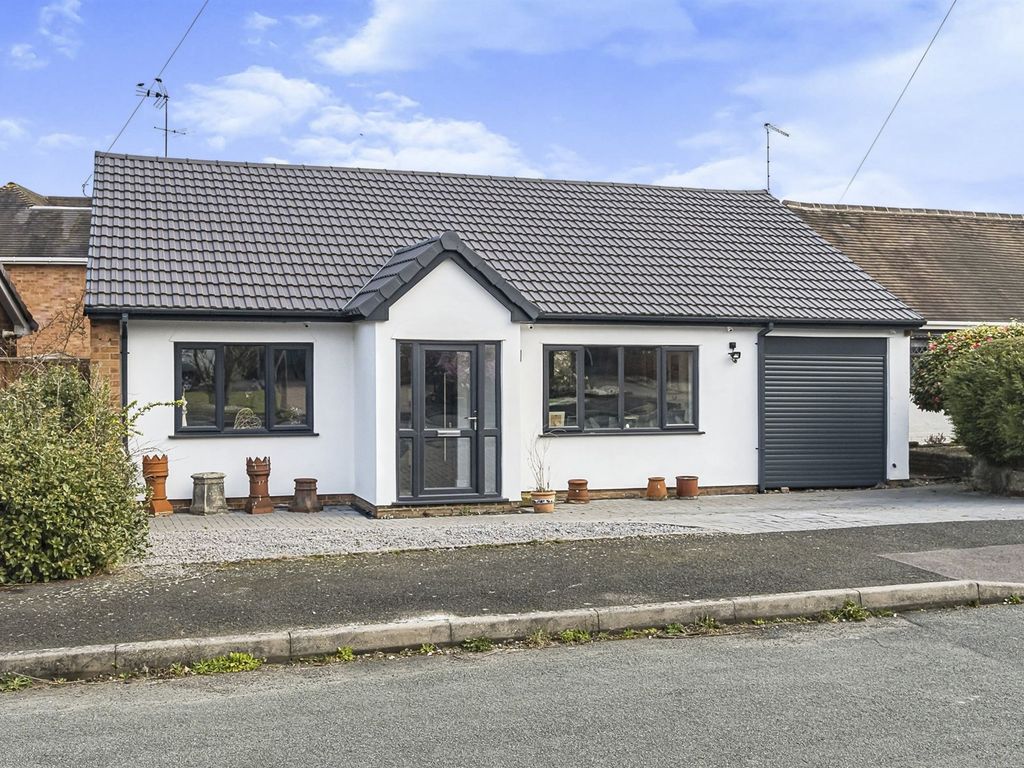2 bed detached bungalow for sale in Stourton Crescent, Stourton, Stourbridge DY7 Zoopla