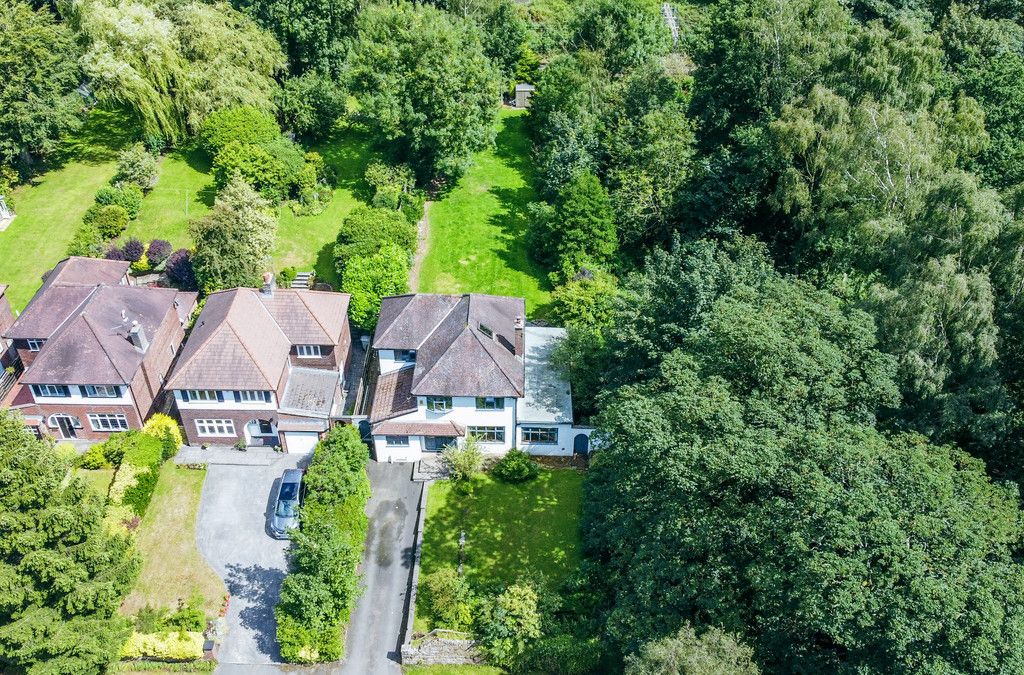 4 bed detached house for sale in London Road, Macclesfield SK10, £