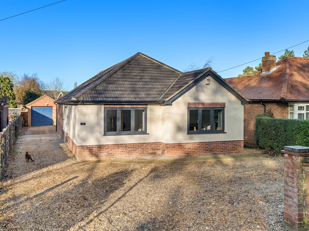 3 bed detached bungalow for sale in Norwich Road, Wymondham NR18 Zoopla