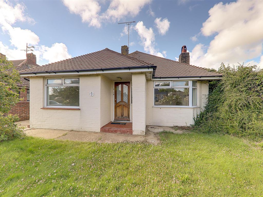 3 bed detached bungalow for sale in Castle Road, Worthing BN13 Zoopla