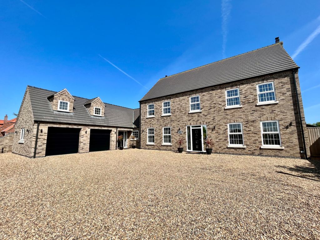 5 bed detached house for sale in Sykes Corner, Billgate Lane, Burgh Le Marsh, Skegness PE24 Zoopla