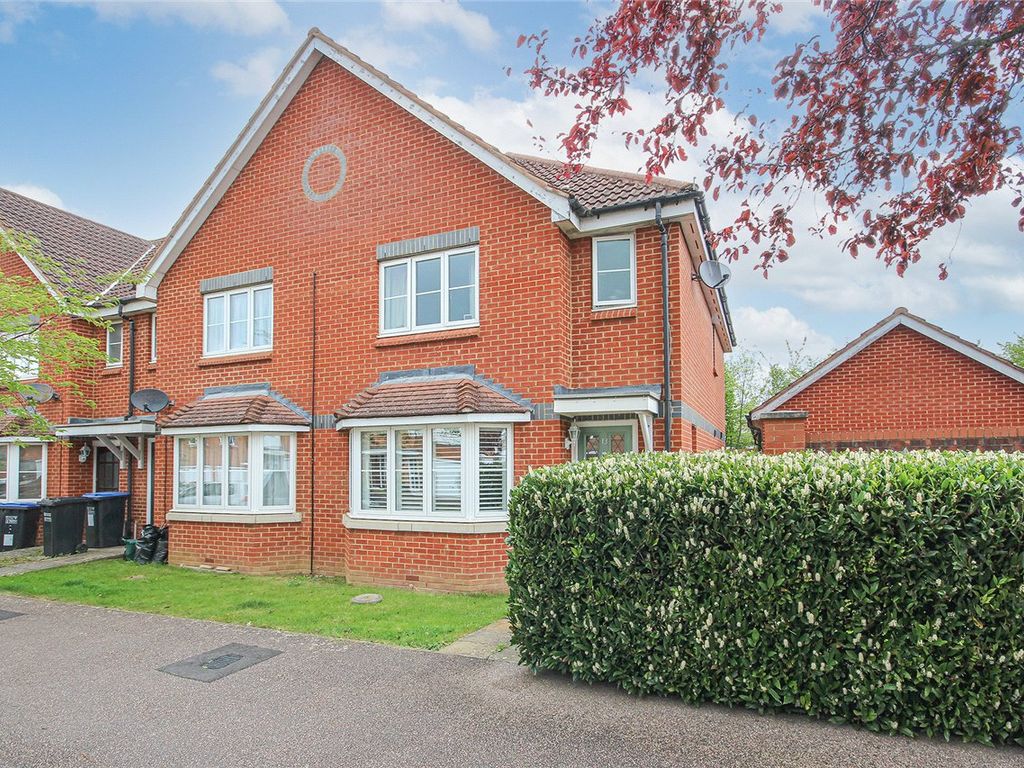 3 bed end terrace house for sale in Purdom Road, Welwyn Garden City