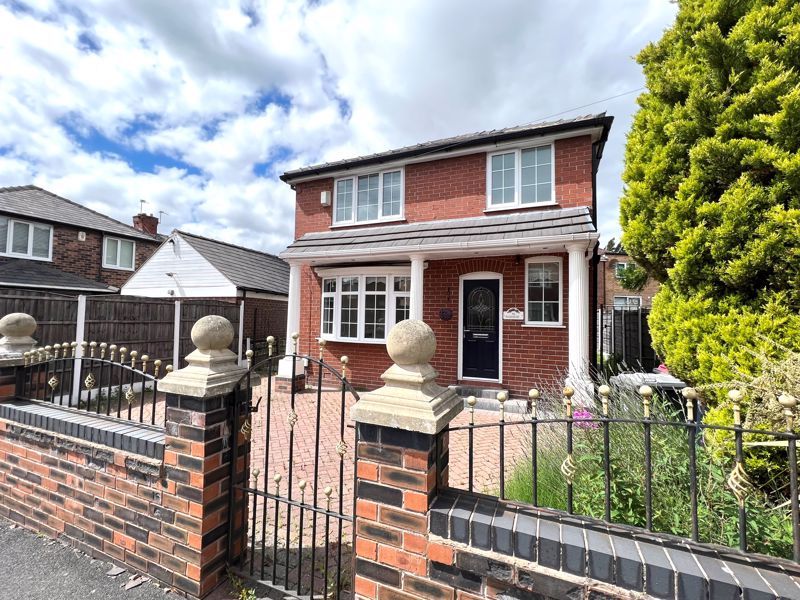 3 bed detached house to rent in Branksome Drive, Salford M6 Zoopla