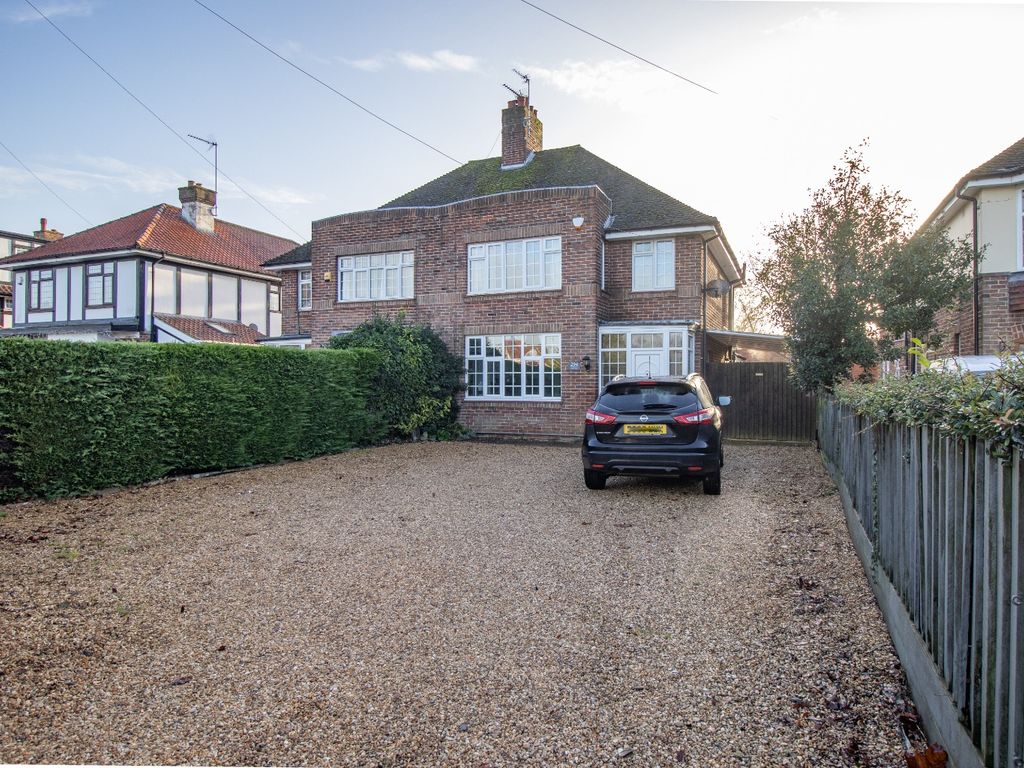 3 Bed Semi Detached House For Sale In Wootton Road South Wootton King