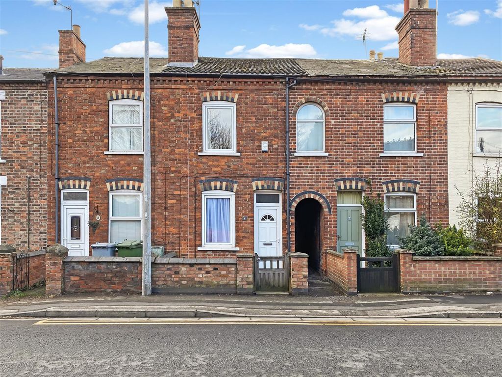 2 bed terraced house for sale in Sleaford Road, Newark NG24 Zoopla