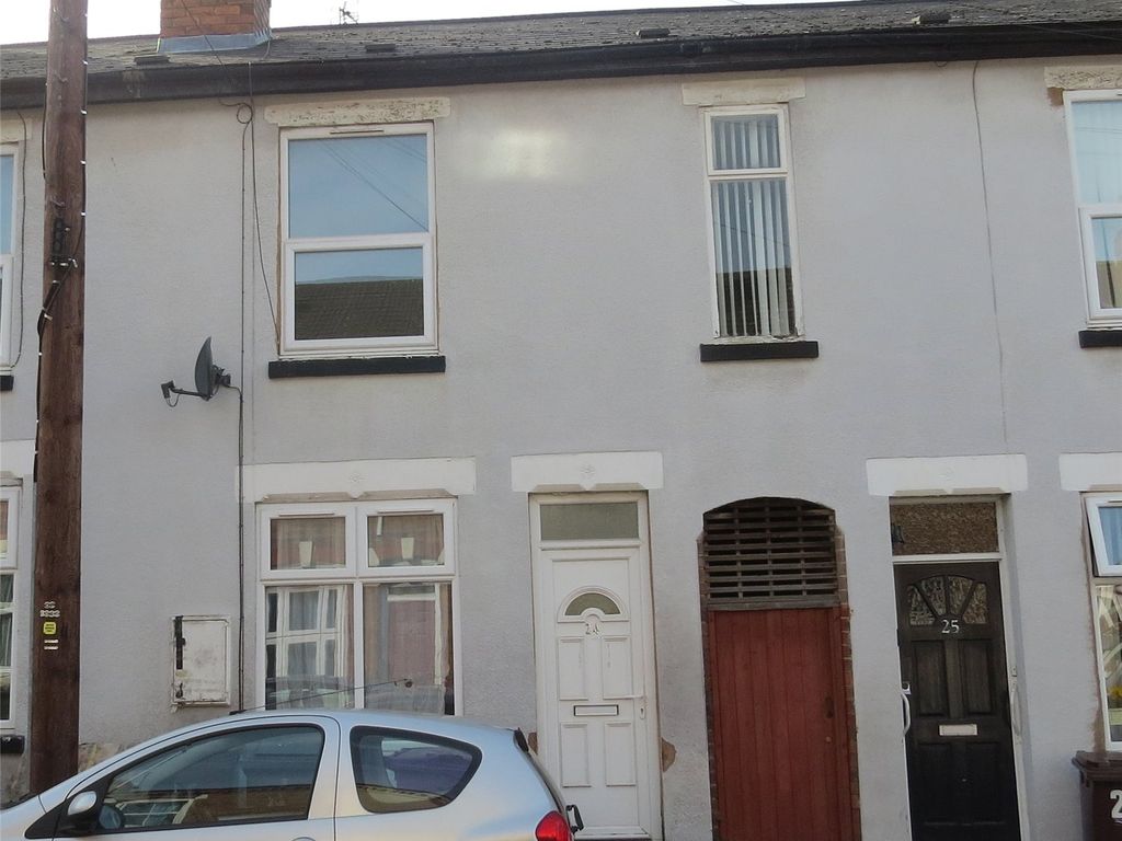 3 bed terraced house for sale in Bristol Street, Penn Fields