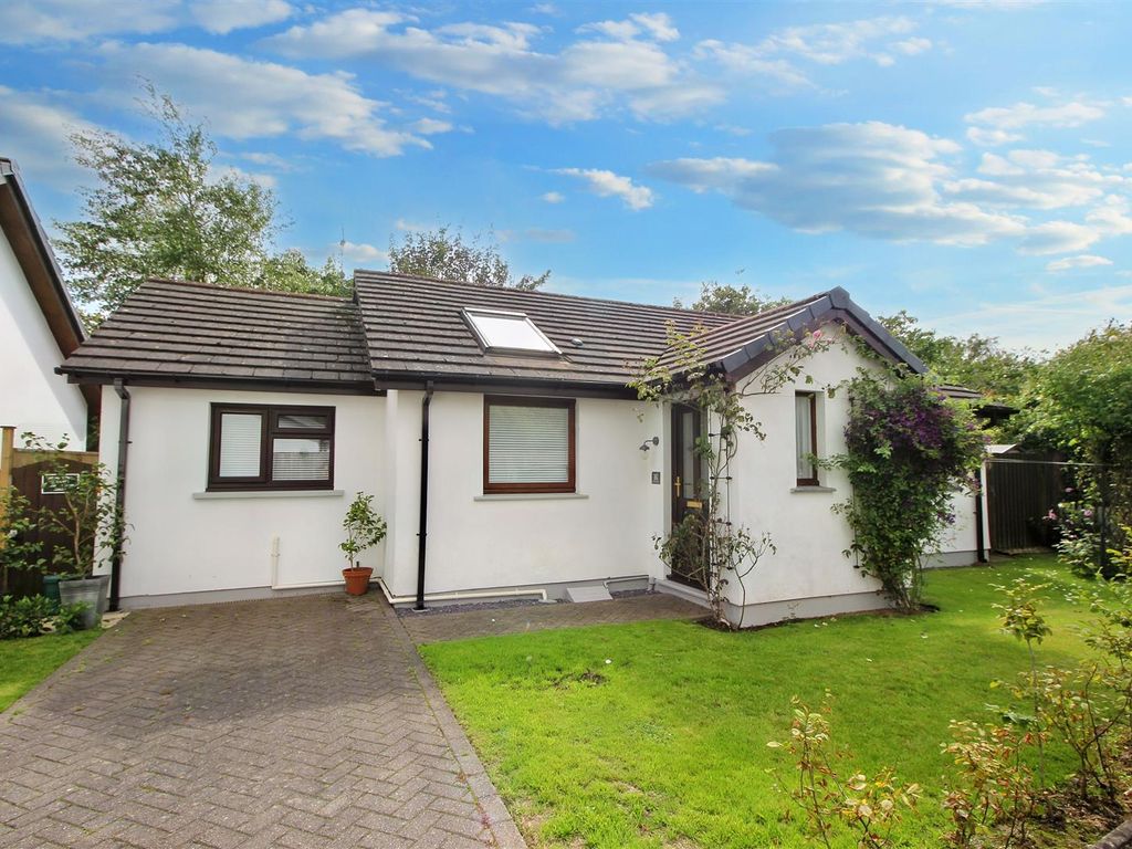 2 bed detached bungalow for sale in Freemans Walk, Pembroke SA71, £