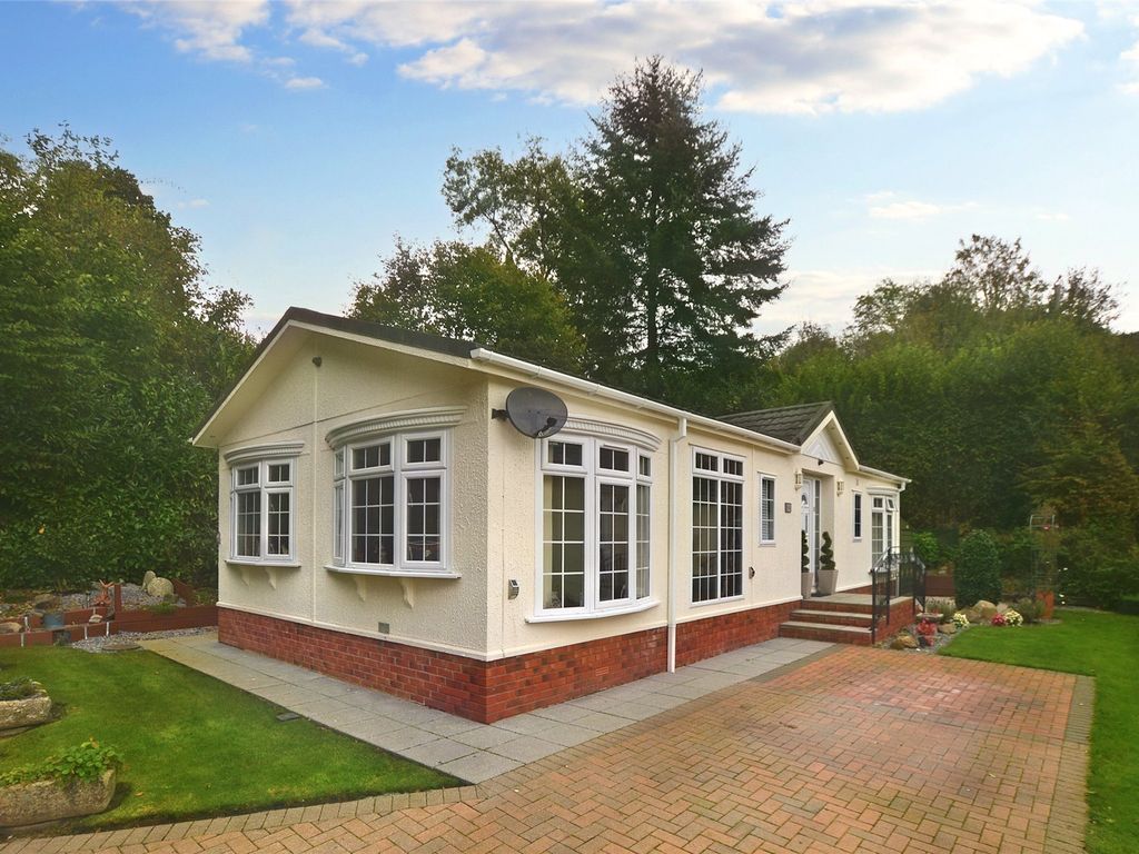 2 bed bungalow for sale in Riverside Way, Ashburton Park, Ashburton