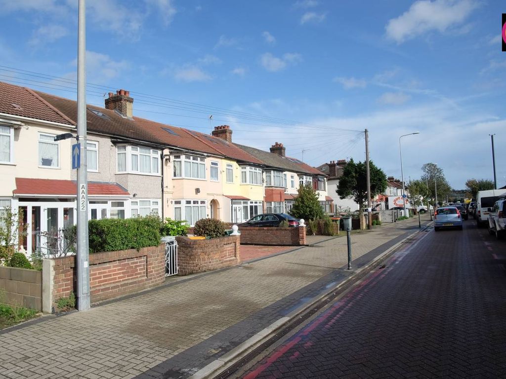 3 bed terraced house to rent in Newham Way, East Ham, Newham E6, £2,249