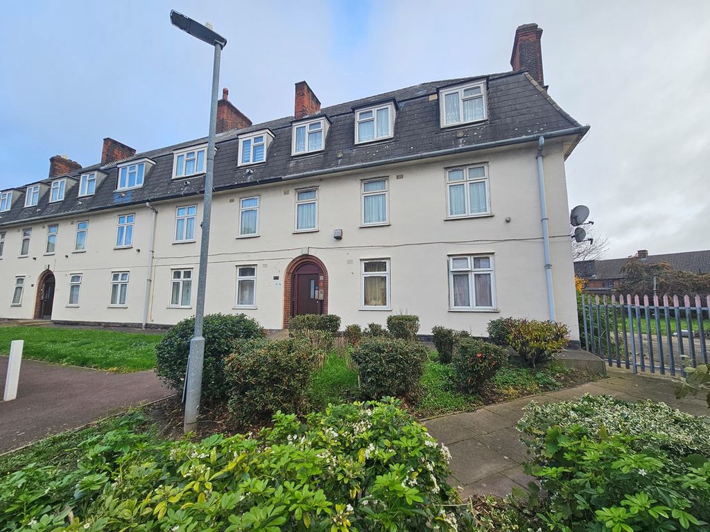 2 bed flat for sale in Moore Crescent, Dagenham RM9, £230,000 Zoopla