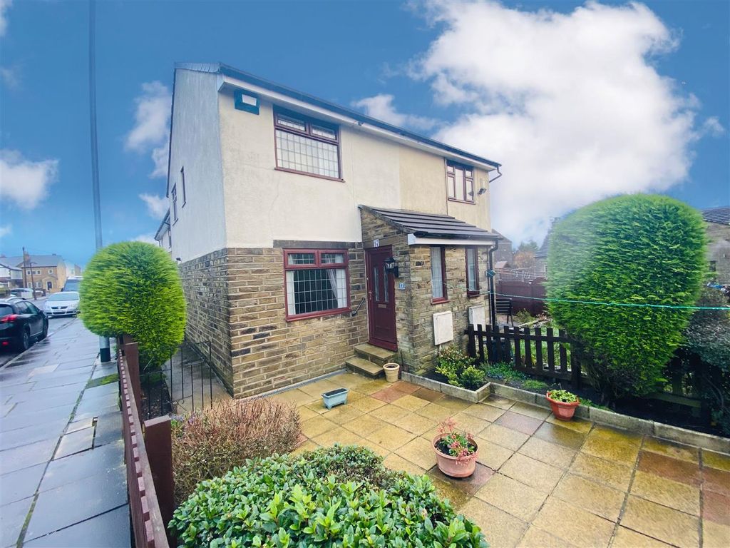 2 bed semidetached house to rent in Harbour Road, Wibsey, Bradford BD6