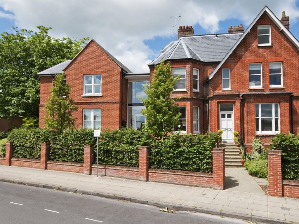 1 bed flat to rent in Kingsmead Court Norman Road, Winchester SO23, £