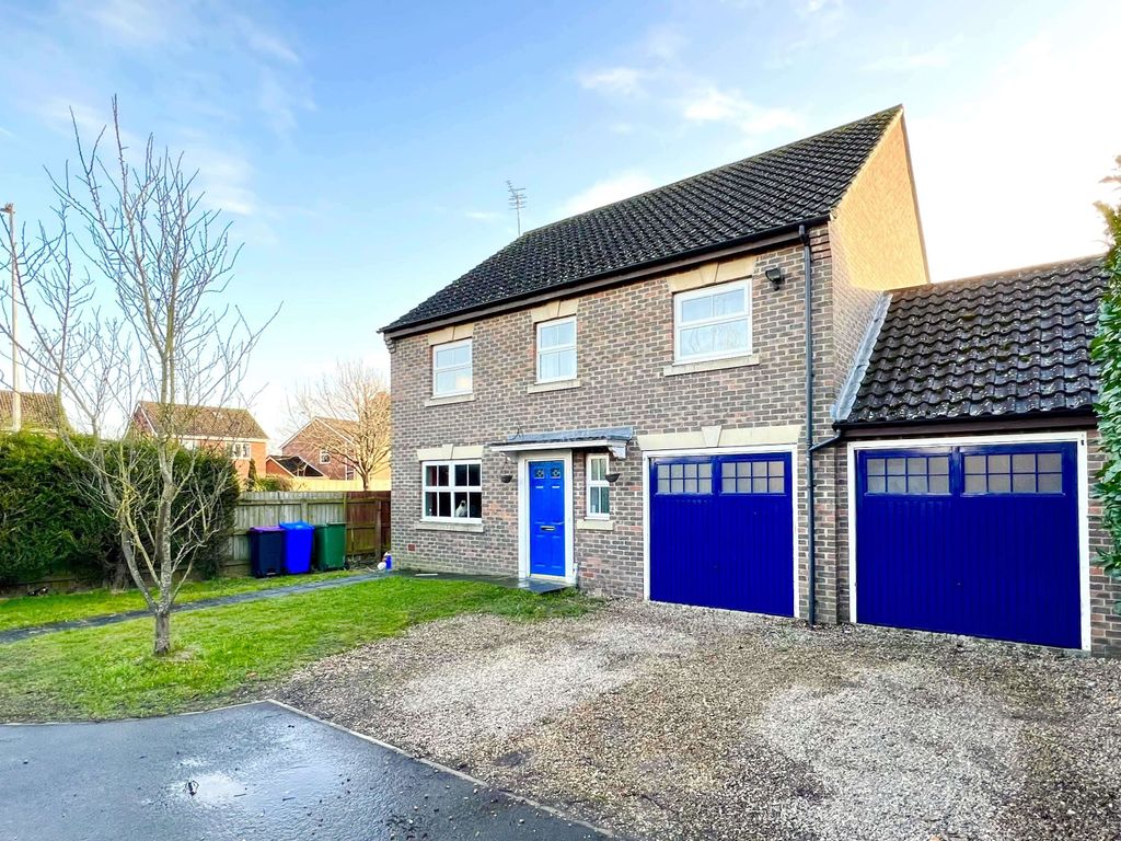 4 bed detached house for sale in Jubilee Close, Kirton, Boston PE20, £
