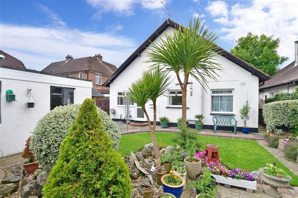 4 bed detached bungalow for sale in Pevensey Road, Bognor Regis, West