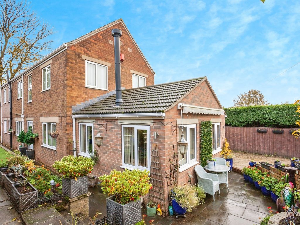 4 bed detached house for sale in Aberford Road, Stanley, Wakefield WF3, £590,000 Zoopla