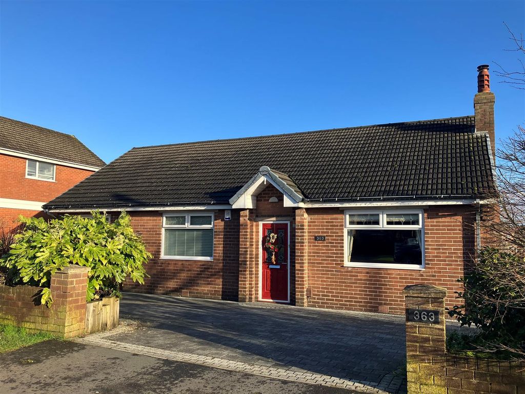 3 bed bungalow for sale in Manchester Road, Blackrod, Bolton BL6, £