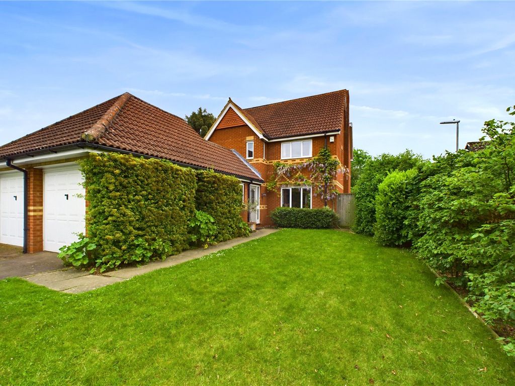 4 bed detached house for sale in Gore Tree Road, Hemingford Grey