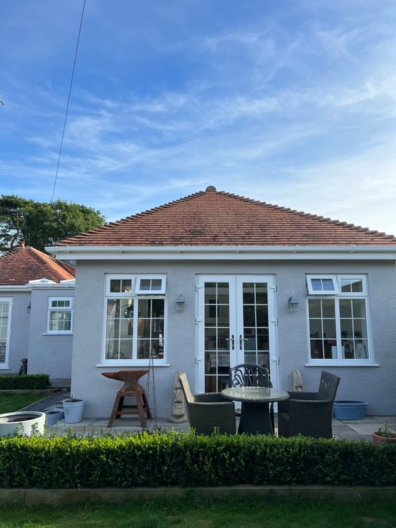 3 bed detached bungalow for sale in The Links, Burry Port SA16, £