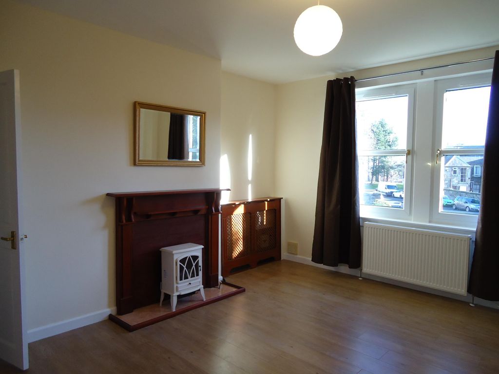 2 bed flat to rent in Dean Road, Kirkcaldy KY2, £595 pcm Zoopla