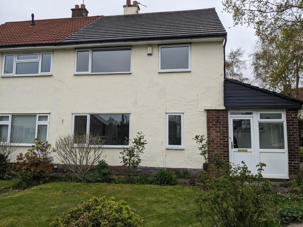 3 bed semidetached house to rent in Fells Grove, Worsley, Manchester