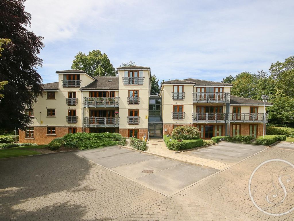 3 bed flat for sale in Harrogate Road, Alwoodley, Leeds LS17, £325,000 Zoopla
