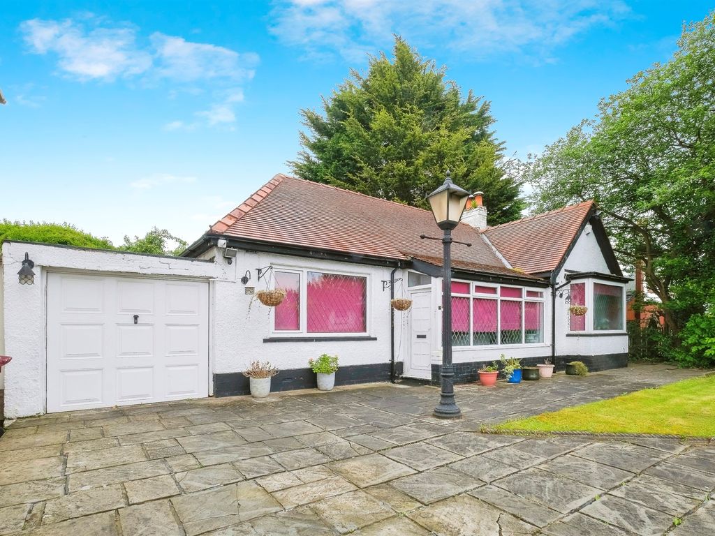 3 bed bungalow for sale in Wheathill Road, Huyton, Roby, Liverpool L36