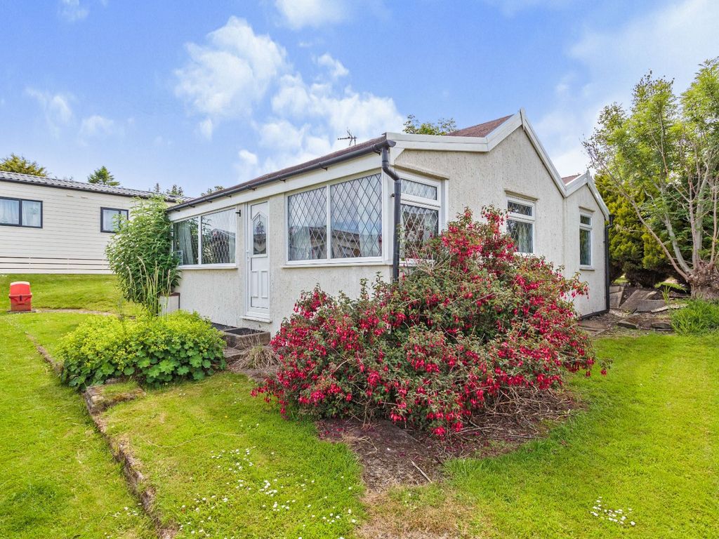 2 bed mobile/park home for sale in Pool Brow Caravan Park, Poolfoot Lane, Singleton, PoultonLe