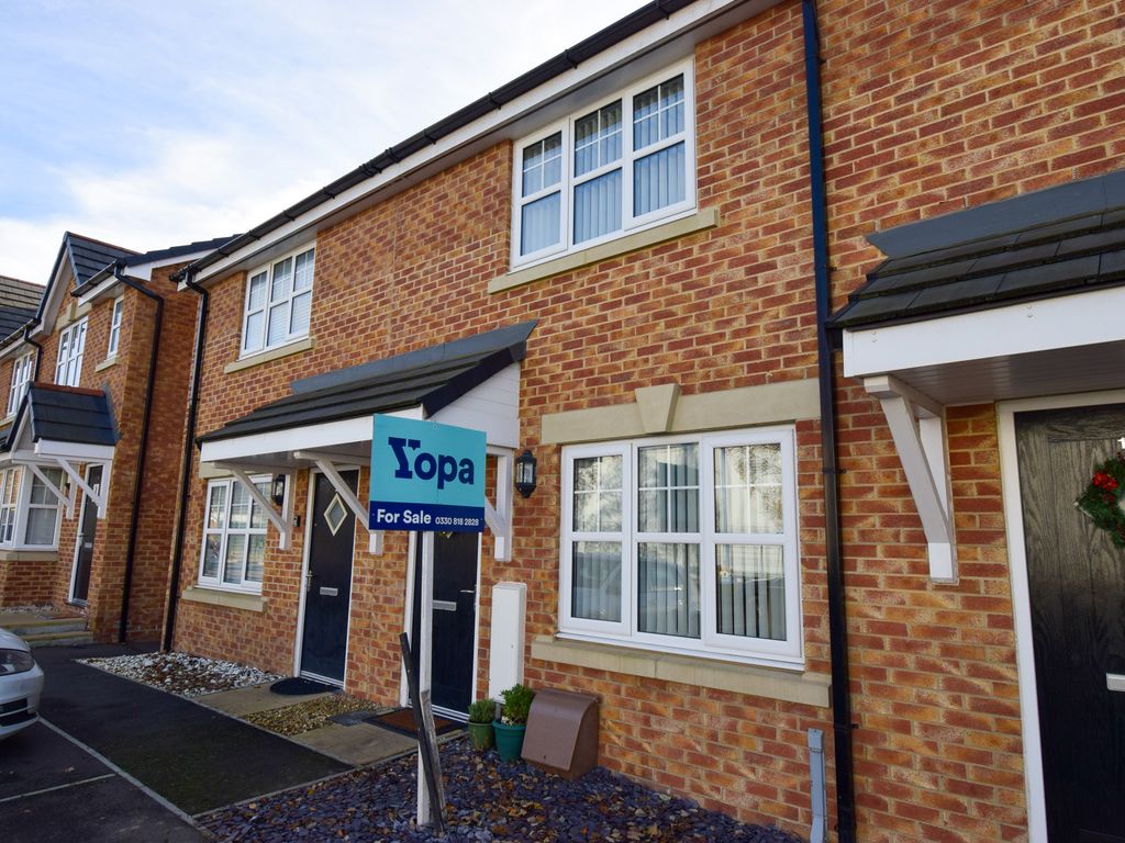 3 bed semidetached house for sale in Carr Lane, Farington, Leyland