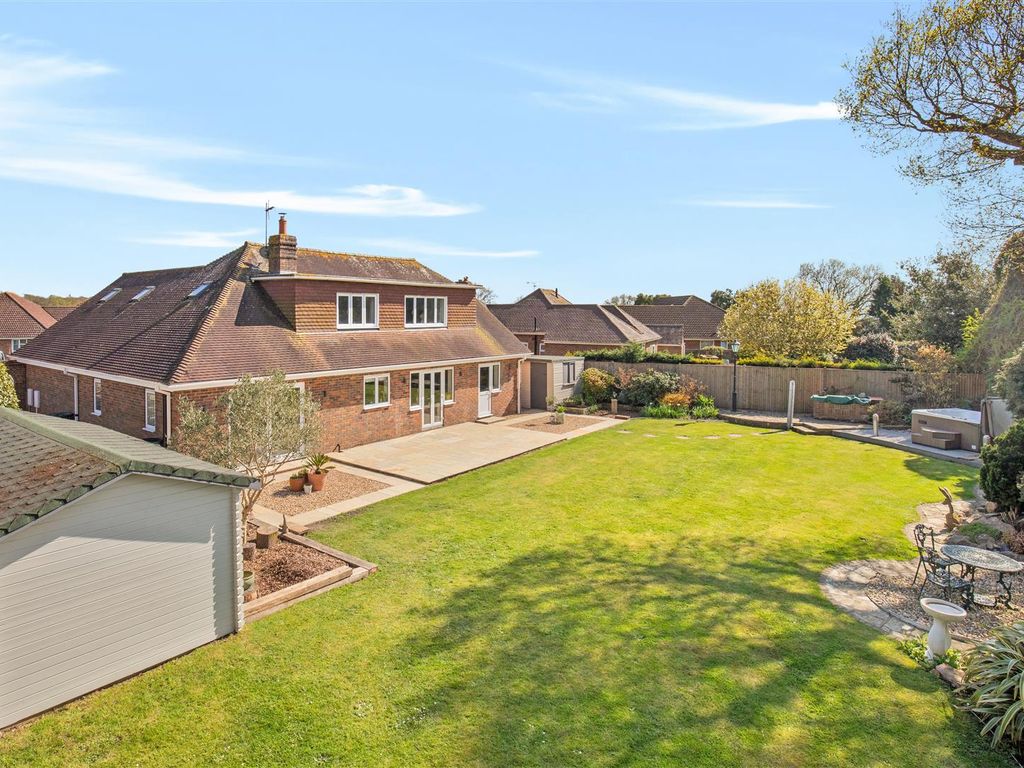 5 bed detached bungalow for sale in Thorne Crescent, BexhillOnSea