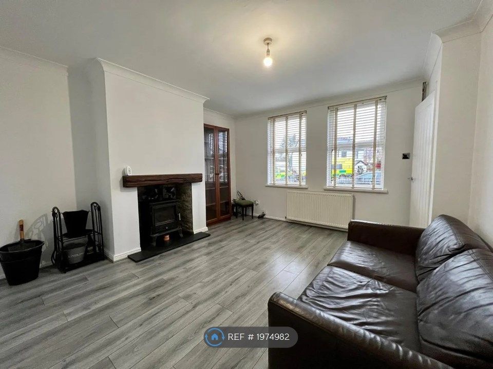 3 bed terraced house to rent in Hurst Street, Leigh WN7, £945 pcm Zoopla