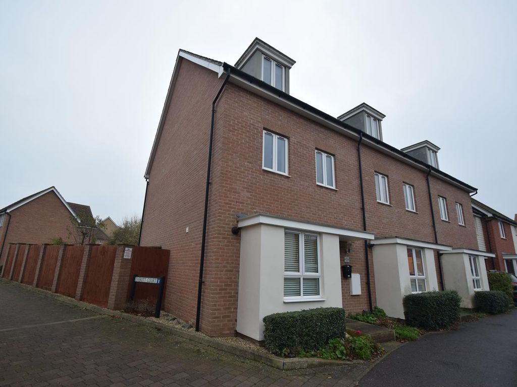 4 bed end terrace house to rent in Purcell Road, Witham CM8 Zoopla
