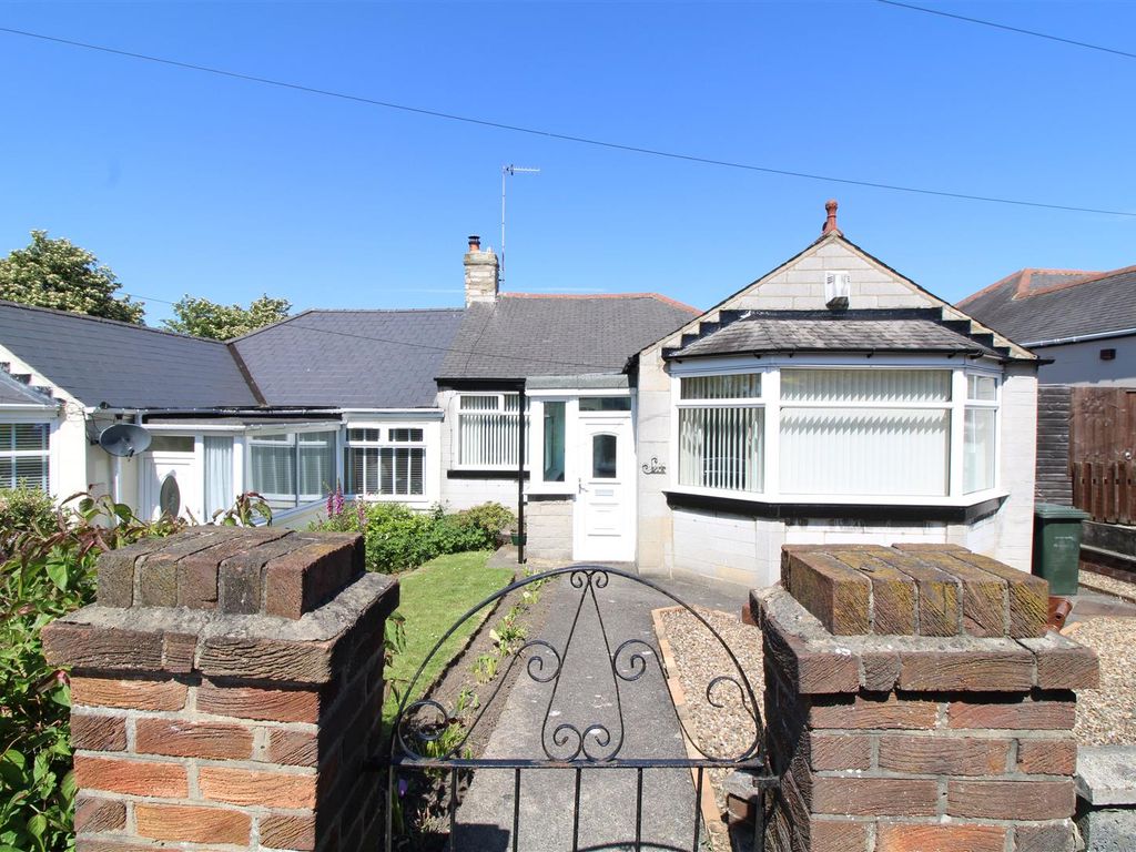 2 bed semidetached bungalow for sale in Silverhill Drive, Fenham